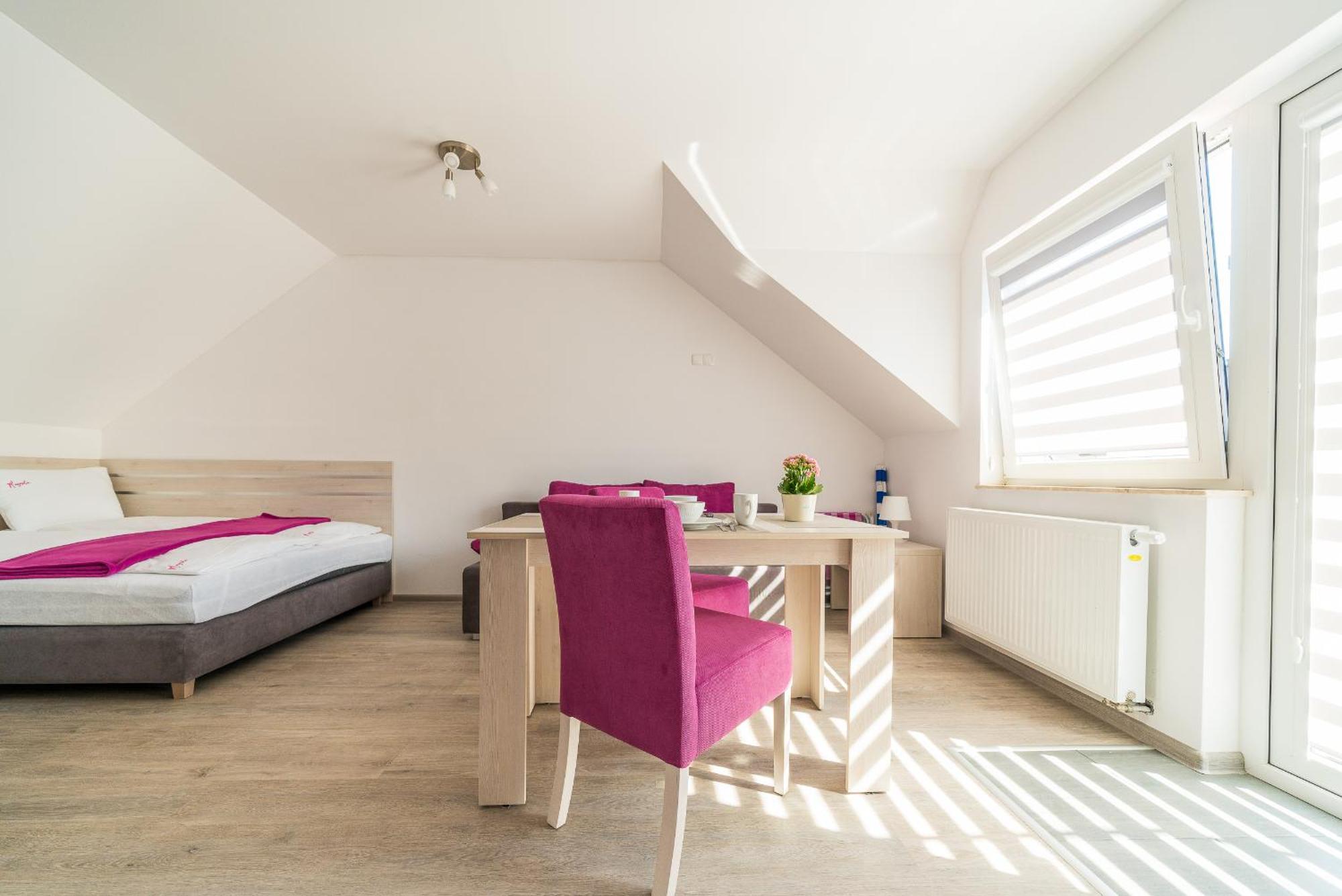 Magnolia Pokoje I Apartamenty דאובקי מראה חיצוני תמונה
